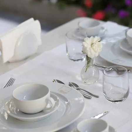 Gala فندق ريتشيوني