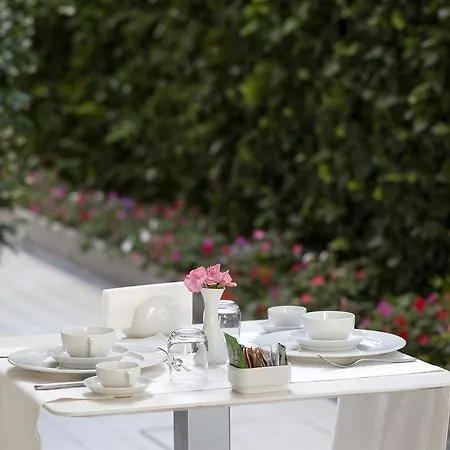 Gala Hotel 3*