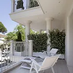 Gala 3*